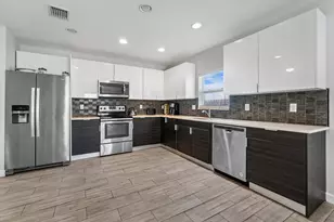 749 Tallapoosa St, West Palm Beach, FL 33405 - Photo 2