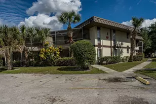 2 Greenway Village N, Royal Palm Beach, FL 33411 - Photo 20