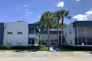 70 Normandy B, Delray Beach, FL 33484 - Photo 2