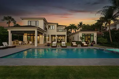 825 W Oyster Lane, Lantana, FL 33462 - Photo 2