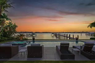 825 W Oyster Ln, Lantana, FL 33462 - Photo 8