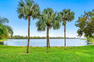 312 Liberty Ct, Deerfield Beach, FL 33442 - Photo 36