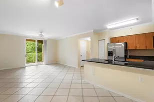 6492 Emerald Dunes Dr, West Palm Beach, FL 33411 - Photo 8