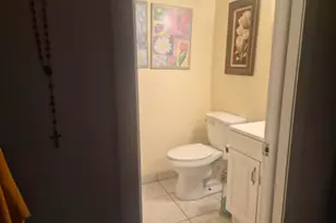 3252 Foxcroft Rd, Miramar, FL 33025 - Photo 10