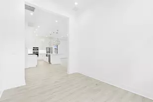 13921 Vivant Dr, Palm Beach Gardens, FL 33412 - Photo 24