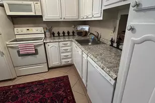 2515 NE 2nd Ct, Boynton Beach, FL 33435 - Photo 2