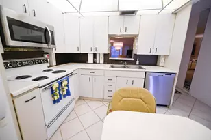 2901 Victoria Cir, Coconut Creek, FL 33066 - Photo 8