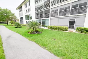 2901 Victoria Cir, Coconut Creek, FL 33066 - Photo 26