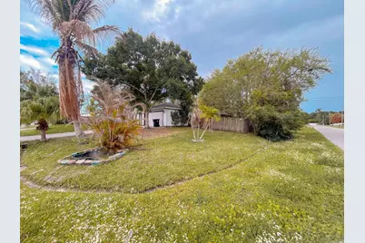 1898 SW Lofgren Avenue, Port Saint Lucie, FL 34953 - Photo 8