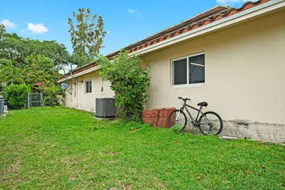 10805 NW 40th Street, Coral Springs, FL 33065 - Photo 26