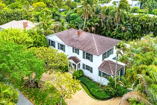 210 Merrain Rd, Palm Beach, FL 33480 - Photo 2