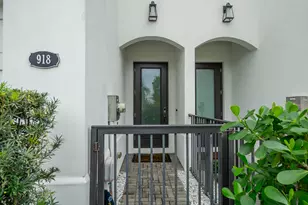 918 St George Blvd, Delray Beach, FL 33483 - Photo 2