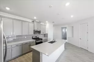 6661 NW Heirloom Terrace, Port Saint Lucie, FL 34987 - Photo 10