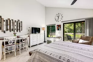 11863 Wimbledon Circle, Wellington, FL 33414 - Photo 2