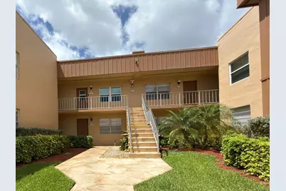 465 Flanders J, Delray Beach, FL 33484 - Photo 2
