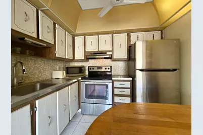 465 Flanders J, Delray Beach, FL 33484 - Photo 8