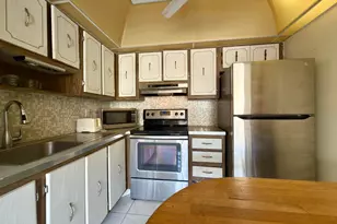 465 Flanders J, Delray Beach, FL 33484 - Photo 8