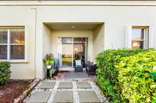 6102 Seminole Gardens Cir, Riviera Beach, FL 33418 - Photo 14