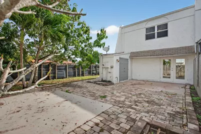 7599 NW 73rd Terrace, Tamarac, FL 33321 - Photo 28