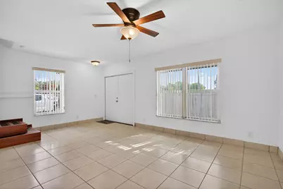 7599 NW 73rd Terrace, Tamarac, FL 33321 - Photo 4
