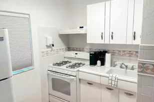 516 3rd Ave S, Lake Worth Beach, FL 33460 - Photo 2