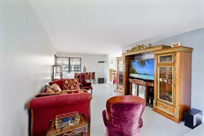 6840 W Wedgewood Avenue, Davie, FL 33331 - Photo 10