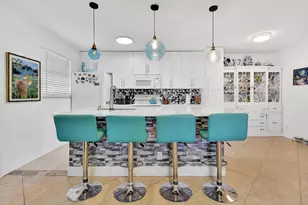 1232 Club Dr W, Delray Beach, FL 33445 - Photo 2