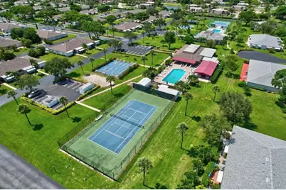 1232 Club Drive W #D, Delray Beach, FL 33445 - Photo 10
