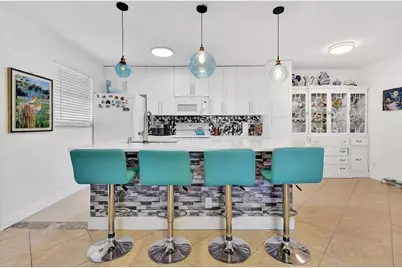 1232 Club Drive W #D, Delray Beach, FL 33445 - Photo 2