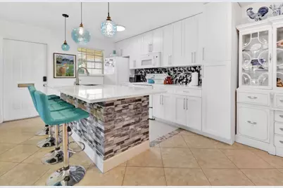 1232 Club Drive W #D, Delray Beach, FL 33445 - Photo 14