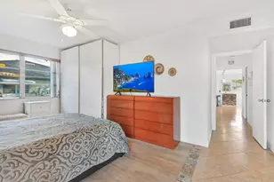 1232 Club Dr W, Delray Beach, FL 33445 - Photo 6