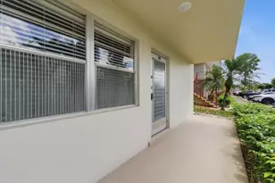 165 Dorchester H, West Palm Beach, FL 33417 - Photo 2