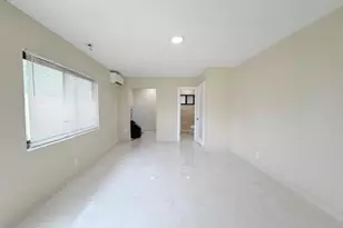 53 NE 16th Pl, Fort Lauderdale, FL 33305 - Photo 10