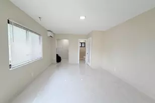 53 NE 16th Pl, Fort Lauderdale, FL 33305 - Photo 12