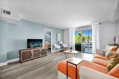 400 SE 10th Street #303, Deerfield Beach, FL 33441 - Photo 8