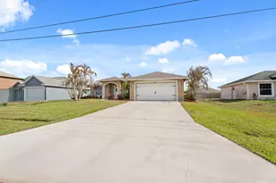 400 SW Ridgecrest Dr, Port Saint Lucie, FL 34953 - Photo 4