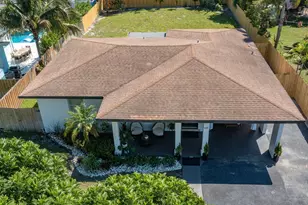 246 NE 14th St, Delray Beach, FL 33444 - Photo 1