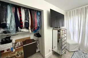 10760 NW 18th Ct, Plantation, FL 33322 - Photo 4