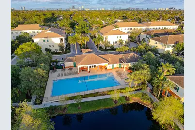 704 SW 2nd Way, Pompano Beach, FL 33060 - Photo 4