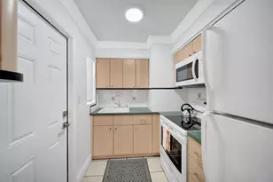 2724 NE 14th St, Fort Lauderdale, FL 33304 - Photo 6