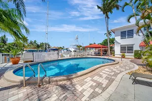 2724 NE 14th St, Fort Lauderdale, FL 33304 - Photo 2