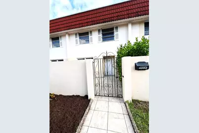 4092 Inverrary Drive #Unit B12, Lauderhill, FL 33319 - Photo 2