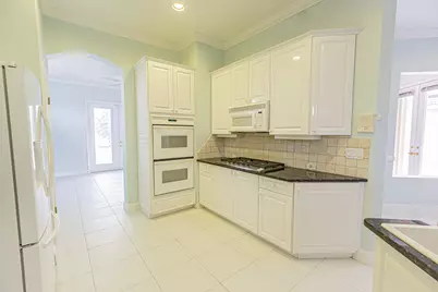 668 SW Lake Charles Circle, Port Saint Lucie, FL 34986 - Photo 4