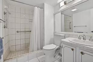 8921 S Hollybrook Blvd, Pembroke Pines, FL 33025 - Photo 6