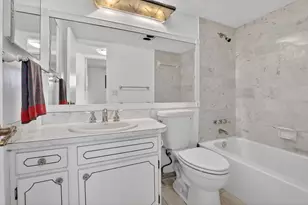 8921 S Hollybrook Blvd, Pembroke Pines, FL 33025 - Photo 8