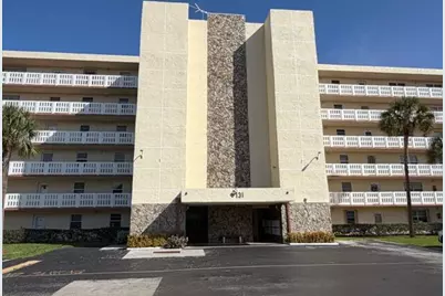 131 SE 3rd Avenue #202, Dania Beach, FL 33004 - Photo 32