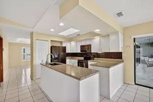 1074 Northumberland Ct, Wellington, FL 33414 - Photo 38