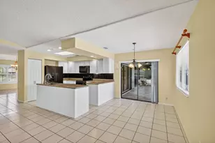 1074 Northumberland Ct, Wellington, FL 33414 - Photo 12