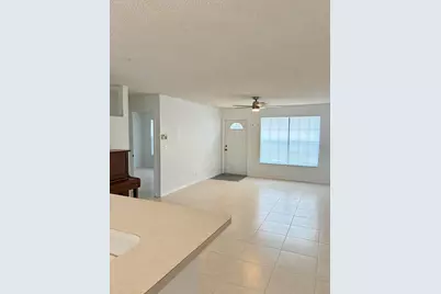 2301 Buttonwood Avenue, Pembroke Pines, FL 33026 - Photo 6