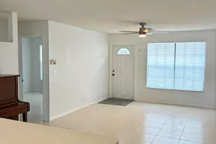 2301 Buttonwood Ave, Pembroke Pines, FL 33026 - Photo 6